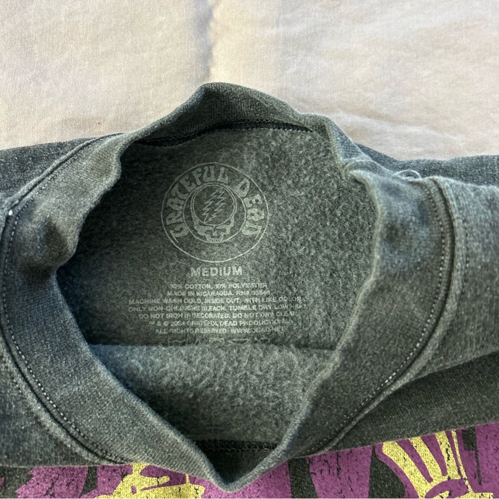 Grateful Dead sweater size M